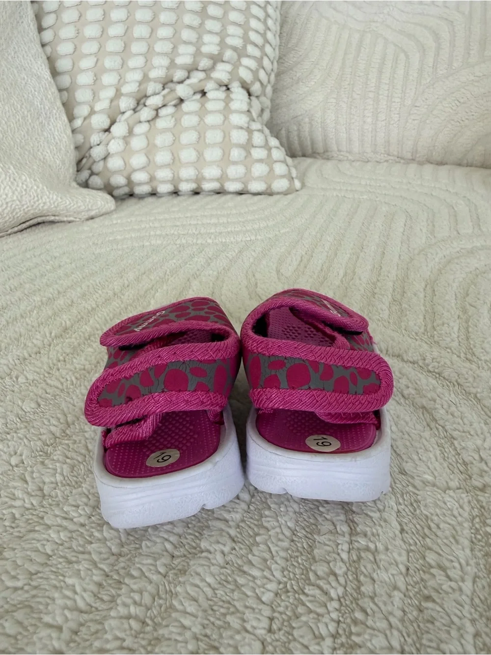 Kids Pink Adjustable Open-Toe Sandals - size 19 EU - NEW